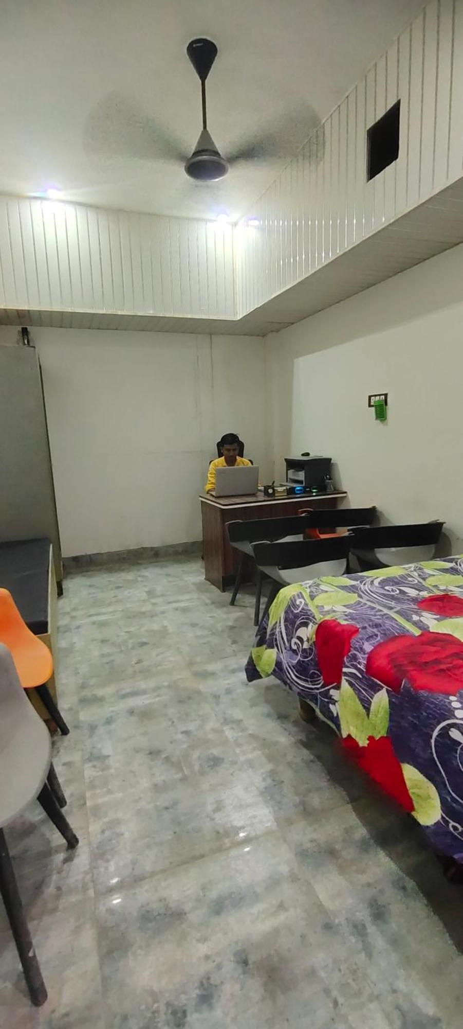 Hotel Swastik Residency Fatehpur  外观 照片